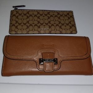 !!! Coach brown flip wallet genuine leather